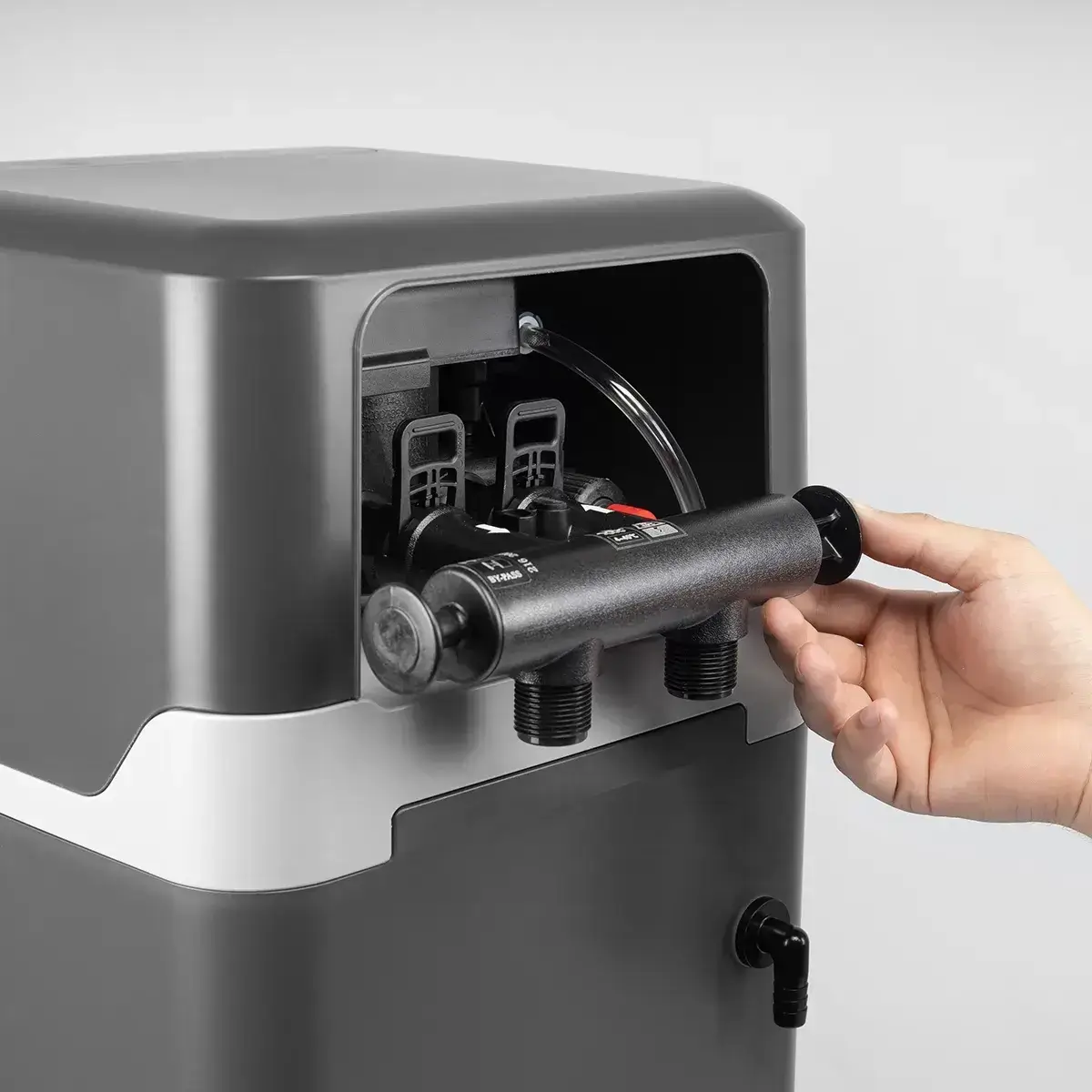 Dedurizator automat, Ecosoft CUBE 250, 25 litri de rasina, 2.5 m2/h debit nominal