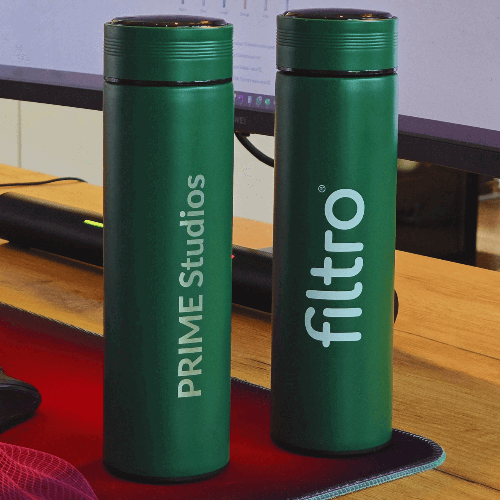 Serviciu de personalizare prin gravură laser pentru recipiente și termosuri