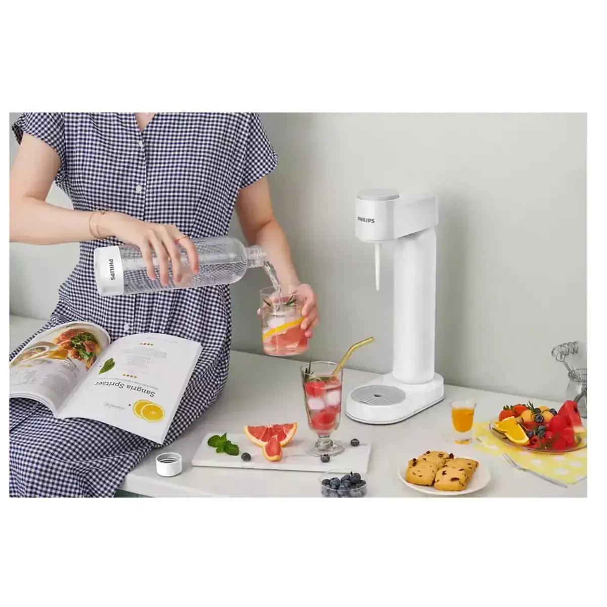 Aparat de sifon, Philips Soda Maker, sticla 1 litru inclusa si butelie de CO2 cu filet, alb