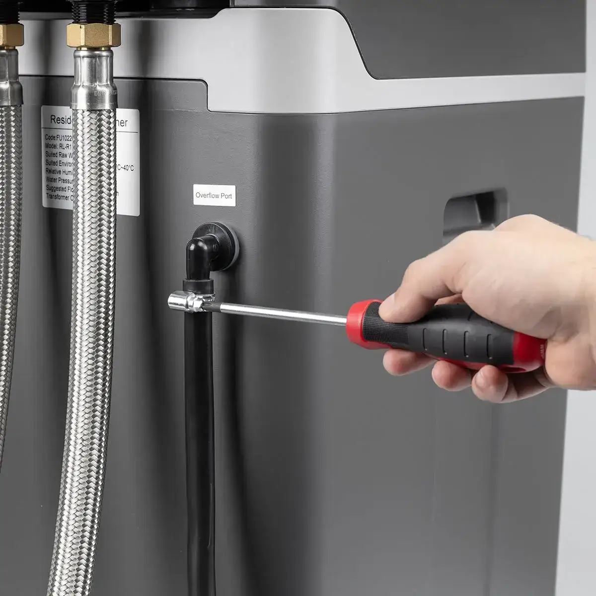 Dedurizator automat, Ecosoft CUBE 150, 15 litri de rasina, 2 m2/h debit nominal